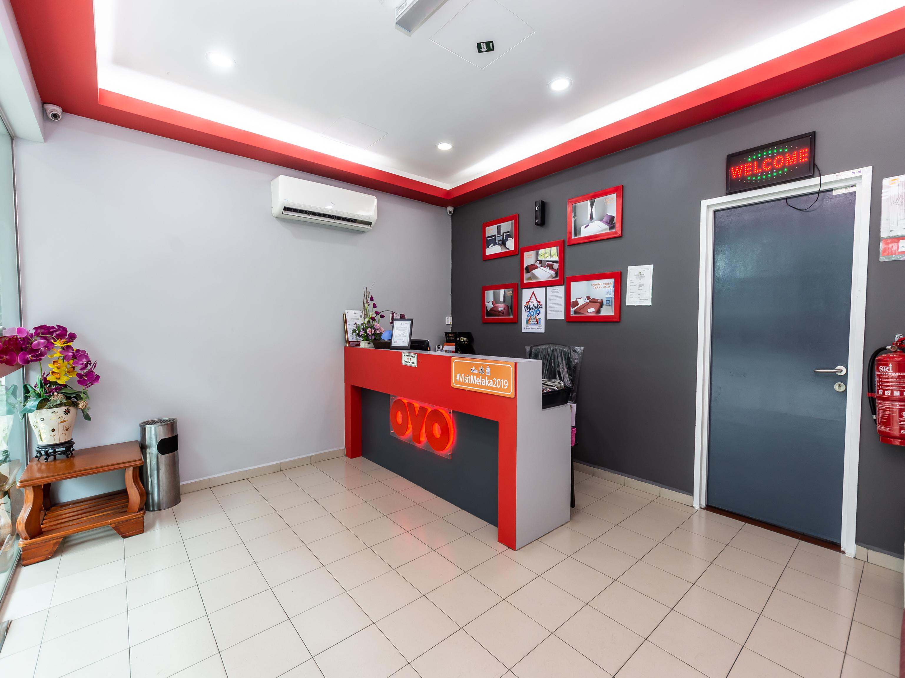Super Oyo 1184 Ho Hotel Malacca Exterior photo